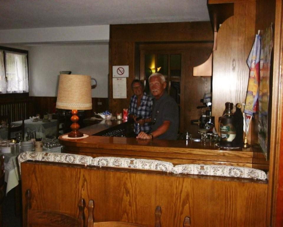 Hotel Garni Norma Мадона ди Кампильо Екстериор снимка